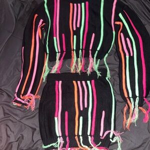 Crop top sweater skirt set from fashion Nova size large brand new never worn
